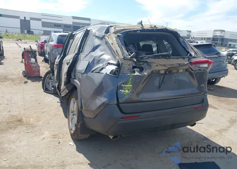 2021 Toyota Rav4 Xle from USA, damaged, VIN 2T3W1RFV4MC156754